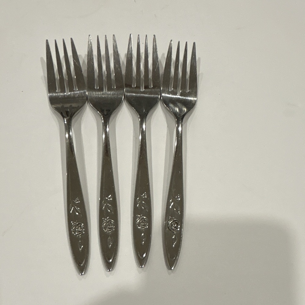 Set of 4 Stainless Steel Silver salad forks. Oneida community pattern my rose